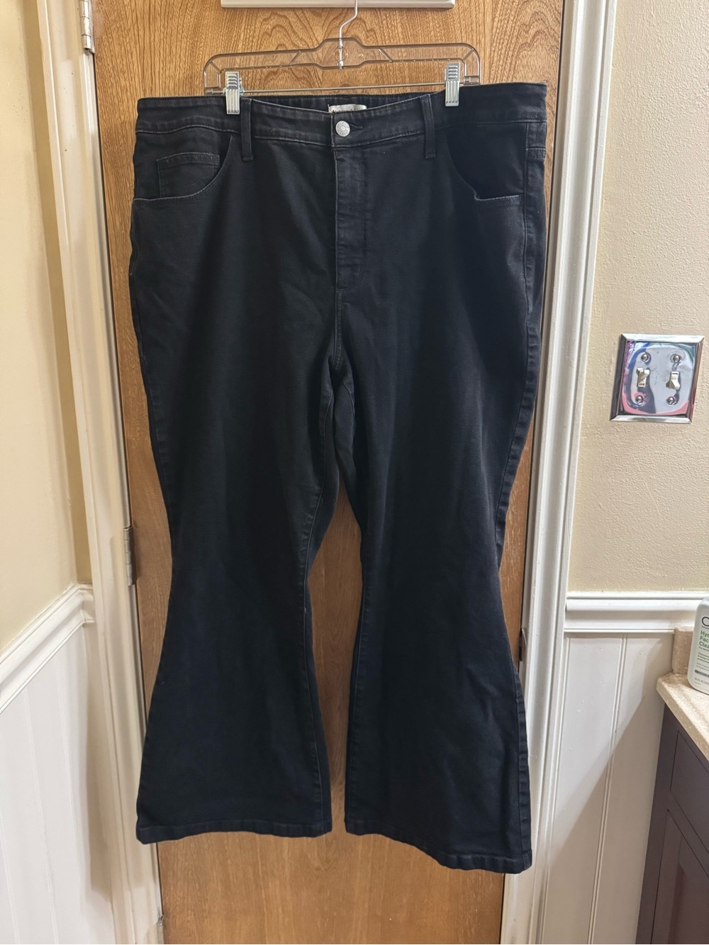 AVA & VIV High Rise Flare Jeans Size 22 Black Some Stretch